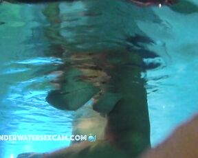 NEW! Filming this hot 18-year-old teen girl was really difficult, but I really wanted to have her on camera.