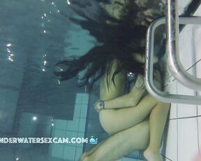 NEW! The super long hair of this Asian teen girl would also turn me on, and then I would fuck her too.