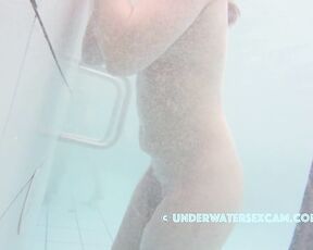 NEW! Such a well-groomed pussy massage and masturbation really invites you to join in! I should ask her