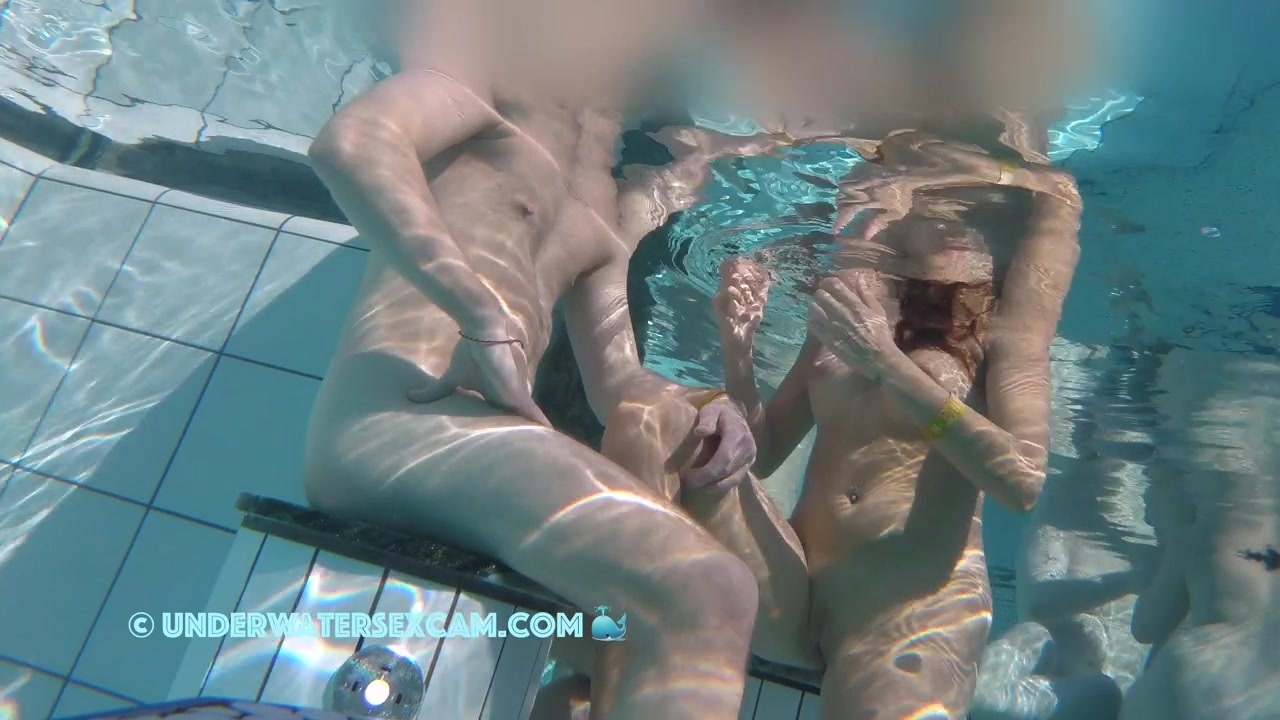 NEW! The sunlight makes her body shine even more beautifully.