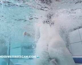 NEW! This young woman suddenly realizes that a powerful floor-mounted bubbler is great for massaging her pussy