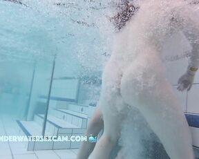 NEW! This young woman suddenly realizes that a powerful floor-mounted bubbler is great for massaging her pussy