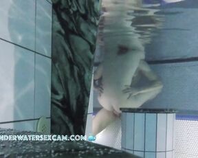 NEW! Considering that this teenage couple is only 18 and this is their first time having sex in the water, they're doing a great job! PART1/2