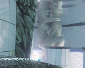 NEW! Considering that this teenage couple is only 18 and this is their first time having sex in the water, they're doing a great job! PART1/2