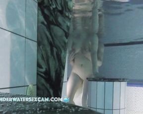 NEW! Considering that this teenage couple is only 18 and this is their first time having sex in the water, they're doing a great job! PART1/2