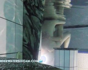 NEW! Considering that this teenage couple is only 18 and this is their first time having sex in the water, they're doing a great job! PART2/2