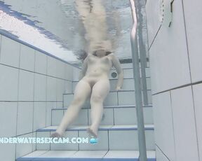 NEW! This hot 18-year-old Asian teen girl seems pretty horny, and I hope she gets satisfied today