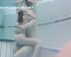 NEW! This horny young teenage couple is having sex very discreetly because they don't want to attract attention