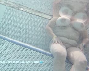 NEW! This hot older MILF with big tits loves dicks! Maybe she still has a hand free for mine