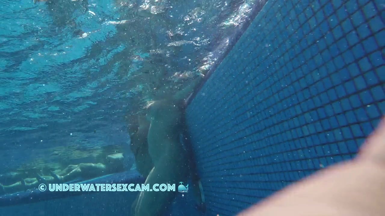 NEW! So there’s quite an age gap between this couple! He’s well over 50 and she’s over 20 ;-)