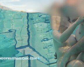 NEW! If I were in his shoes, I’d shamelessly take advantage of the situation and do something with her pussy