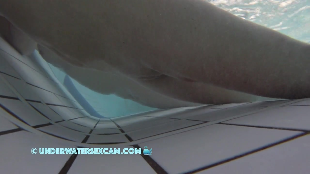 NEW! These little massage jets really make her labia vibrate, and I'm sure they stimulate her clitoris too