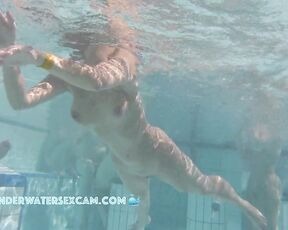 NEW! I'm not sure why she's fidgeting so much and running back and forth. Maybe she's just horny?