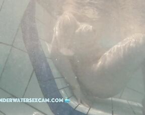 NEW! This young, busty girl is using the small massage jets exactly as their inventor intended