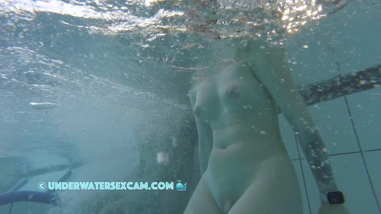 NEW! This couple is relaxing with the bubbling jets, and the cameraman, who is filming everything with his hidden camera
