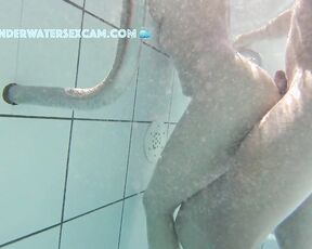 NEW! This hot girl is fully embracing her lust and letting herself be satisfied by a big cock AND an underwater jet