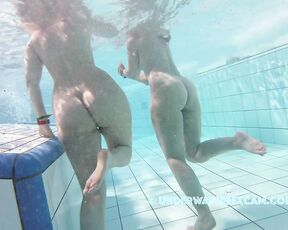 NEW! Hey, girls! Why are you running away? I've got something for you to play with!