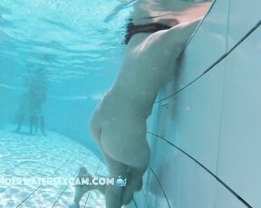 NEW! For some reason, she only wants to show us her back, but that just makes it all the more beautiful!