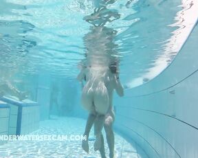 NEW! For some reason, she only wants to show us her back, but that just makes it all the more beautiful!