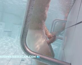 NEW! Want to know how a man can masturbate with the Underwater Jet? Here's the how-to guide ;-)