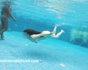 NEW! That would've been really cool if she'd actually given him a blowjob underwater