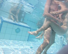 NEW! This couple is trying to figure out the best place to go for some sex in the sauna pool ;-)