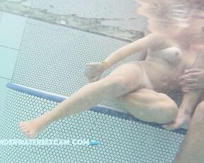 NEW! This teen18+ girl acts as if it's completely normal to show herself naked in front of people, and that's a good thing!