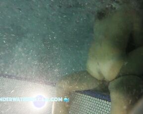 NEW! Hey, honey! The nudist resort is about to close! Let's quickly have sex in the jacuzzi one more time ;-)